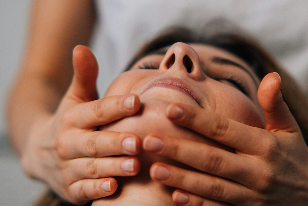 person getting Lymphatic Therapy